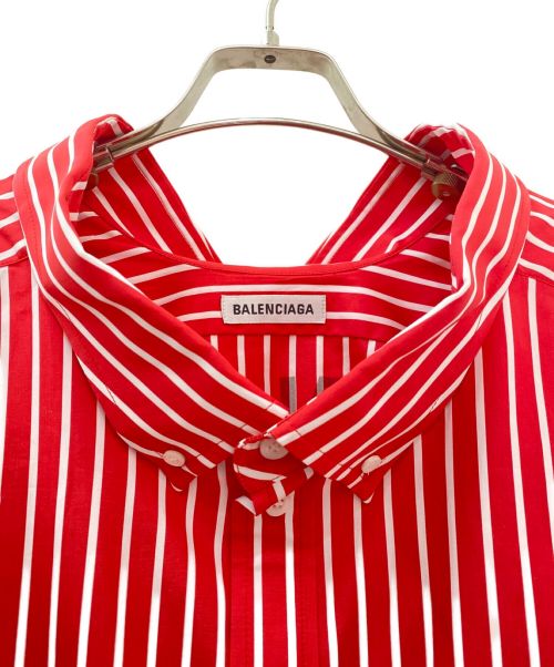 BALENCIAGA（バレンシアガ）BALENCIAGA (バレンシアガ) バックロゴストライプシャツ レッド サイズ:34の古着・服飾アイテム