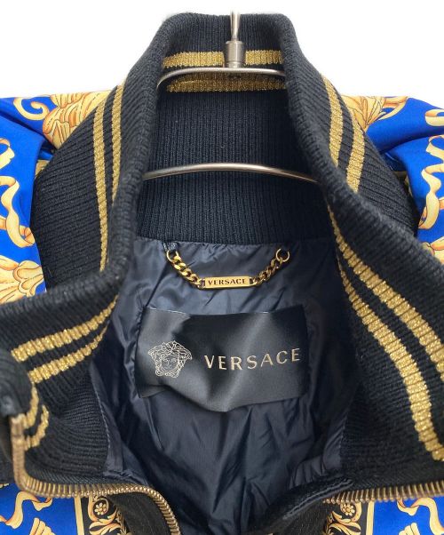 VERSACE（ヴェルサーチ）VERSACE (ヴェルサーチェ) ダウンジャケット ブルー サイズ:38の古着・服飾アイテム