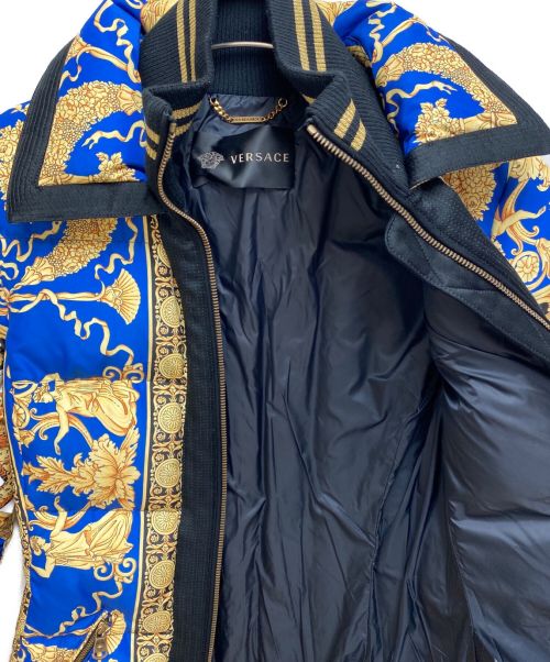 VERSACE（ヴェルサーチ）VERSACE (ヴェルサーチェ) ダウンジャケット ブルー サイズ:38の古着・服飾アイテム