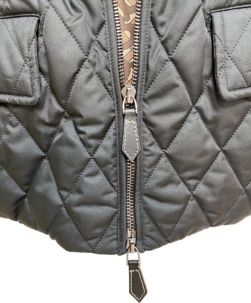BURBERRY（バーバリー）BURBERRY (バーバリー) キルティングジャケット ブラック サイズ:38 未使用品の古着・服飾アイテム