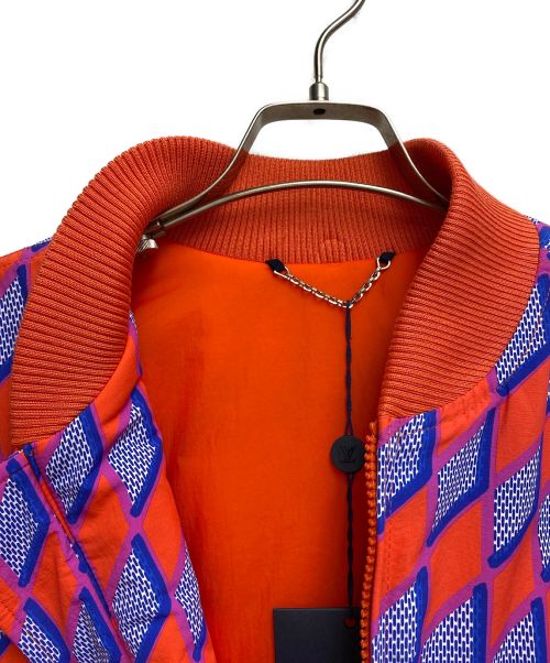 LOUIS VUITTON（ルイ ヴィトン）LOUIS VUITTON (ルイ ヴィトン) 22AW ダイヤ　ダミエ ボンバージャケット レッド サイズ:50 未使用品の古着・服飾アイテム