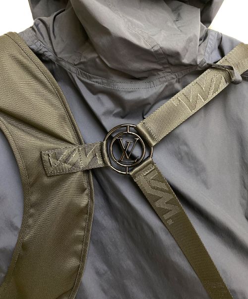LOUIS VUITTON（ルイ ヴィトン）LOUIS VUITTON (ルイ ヴィトン) ベルトポケット付 ウィンドブレーカー ネイビー サイズ:46 未使用品の古着・服飾アイテム