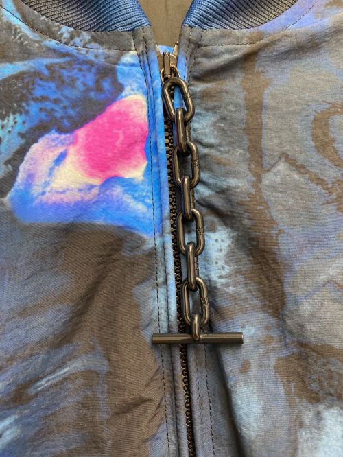 LOUIS VUITTON（ルイ ヴィトン）LOUIS VUITTON (ルイ ヴィトン) 21AW Solt Print Bomber ネイビー サイズ:46の古着・服飾アイテム