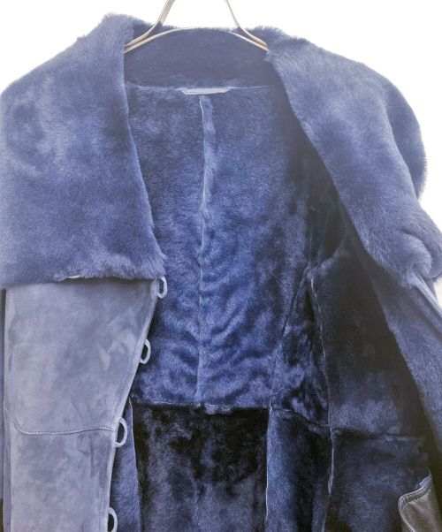 ARMANI COLLEZIONI（アルマーニ コレツィオーニ）ARMANI COLLEZIONI (アルマーニ コレツィオーニ) ムートンコート ネイビー サイズ:40の古着・服飾アイテム