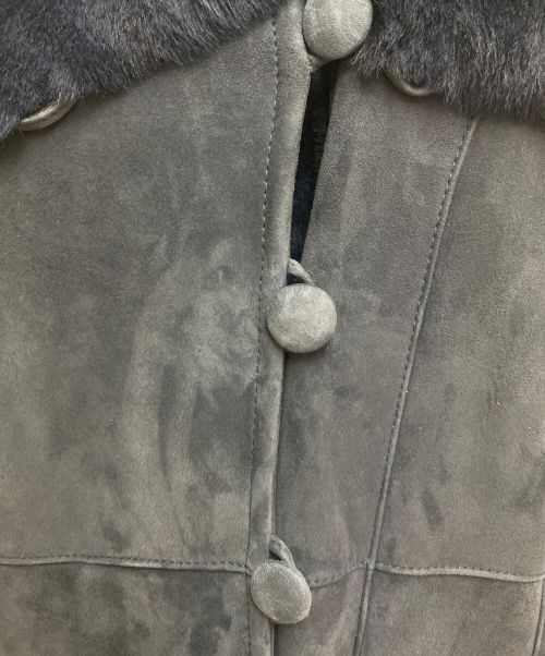 ARMANI COLLEZIONI（アルマーニ コレツィオーニ）ARMANI COLLEZIONI (アルマーニ コレツィオーニ) ムートンコート ネイビー サイズ:40の古着・服飾アイテム
