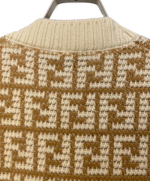 FENDI（フェンディ）FENDI (フェンディ) ズッカ柄クロシェカーディガン ベージュ サイズ:36の古着・服飾アイテム