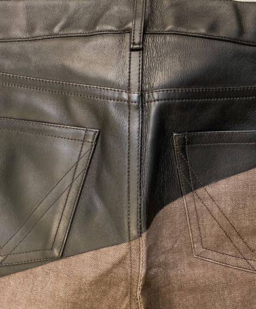 BOTTEGA VENETA（ボッテガベネタ）BOTTEGA VENETA (ボッテガベネタ) レザー切替デニムパンツ レッド×ブラック サイズ:48の古着・服飾アイテム