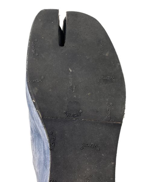 Maison Margiela（メゾンマルジェラ）Maison Margiela (メゾンマルジェラ) SLIP ON TABI SHOES スカイブルー サイズ:42の古着・服飾アイテム