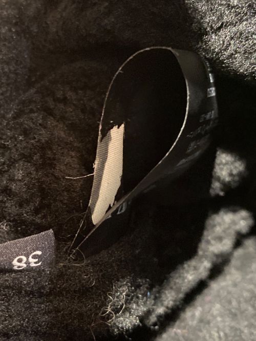 LOEWE（ロエベ）LOEWE (ロエベ) ムートンフーデッドベスト ブラック サイズ:38の古着・服飾アイテム