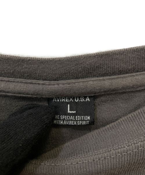 AVIREX（アヴィレックス）AVIREX (アヴィレックス) プリントTシャツ グレー サイズ:SIZE Lの古着・服飾アイテム