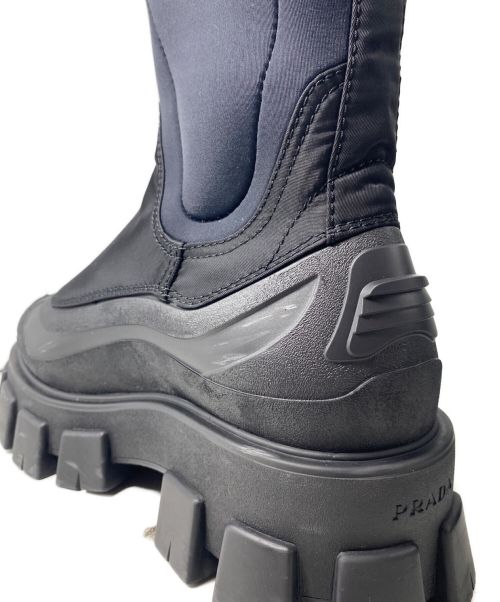PRADA（プラダ）PRADA (プラダ) 23AW モノリス Re-Nylon ギャバジンブーツ ブラック サイズ:8の古着・服飾アイテム