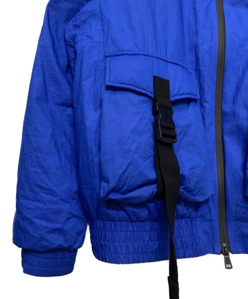 MONCLER GENIUS（モンクレール ジーニアス）MONCLER GENIUS (モンクレール ジーニアス) J.W. ANDERSON (ジェイダブリューアンダーソン) SKIDDAW ブルー サイズ:3の古着・服飾アイテム
