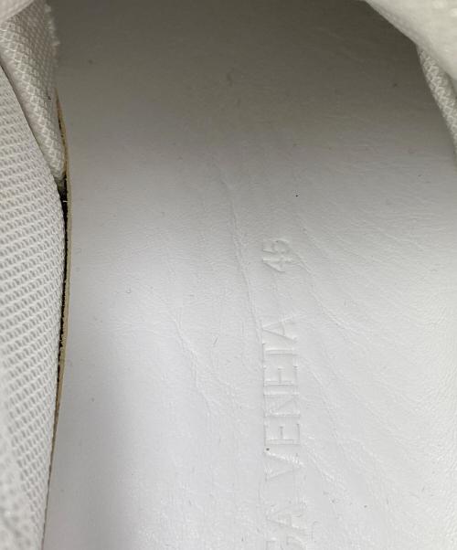 BOTTEGA VENETA（ボッテガベネタ）BOTTEGA VENETA (ボッテガベネタ) 22AW ピロースニーカー ホワイト サイズ:45の古着・服飾アイテム