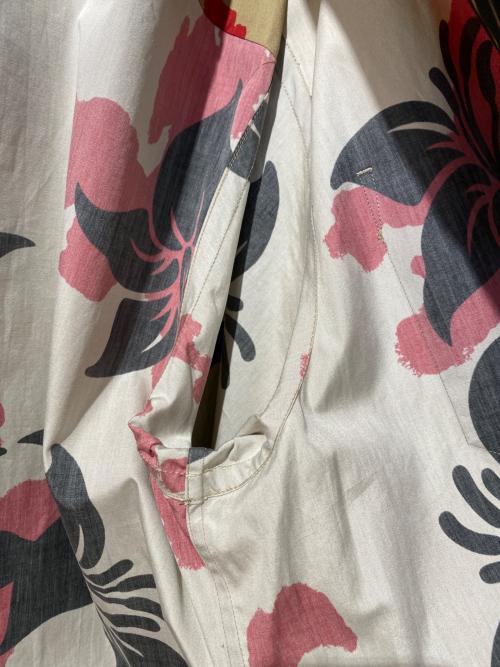 PRADA（プラダ）PRADA (プラダ) 23SS フラワーオープンカラーシャツ ベージュ サイズ:Lの古着・服飾アイテム