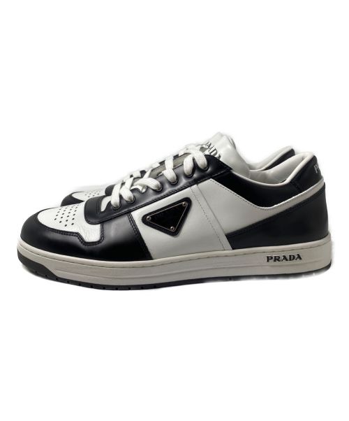 PRADA（プラダ）PRADA (プラダ) ダウンタウンレザースニーカー ホワイト×ブラック サイズ:27の古着・服飾アイテム