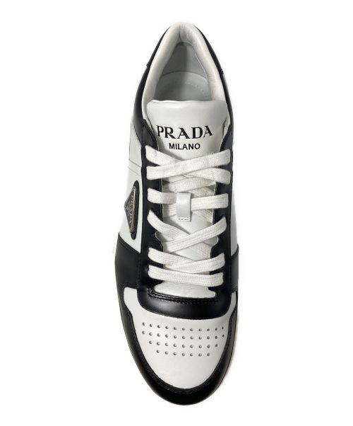 PRADA（プラダ）PRADA (プラダ) ダウンタウンレザースニーカー ホワイト×ブラック サイズ:27の古着・服飾アイテム