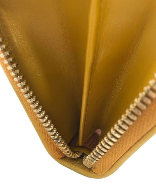 MCM（エムシーエム）MCM (エムシーエム) ラウンドファスナー長財布 ブラウンの古着・服飾アイテム