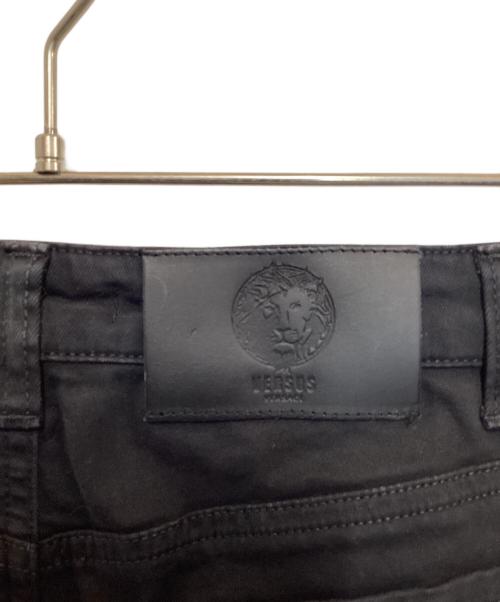VERSUS VERSACE（ヴェルサス ヴェルサーチェ）VERSUS VERSACE (ヴェルサス ヴェルサーチェ) 装飾パンツ ブラック サイズ:W25の古着・服飾アイテム
