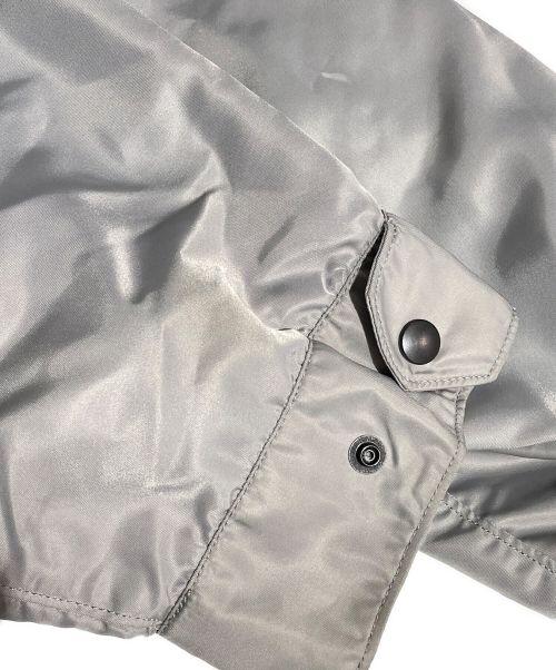 kolor/BEACON（カラービーコン）kolor/BEACON (カラービーコン) 23SS デザインマウンテンパーカー グレー サイズ:2の古着・服飾アイテム