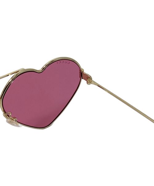GUCCI（グッチ）GUCCI (グッチ) Heart Lens Sunglasses (ハートレンズサングラス) ピンク サイズ:62□15 140の古着・服飾アイテム