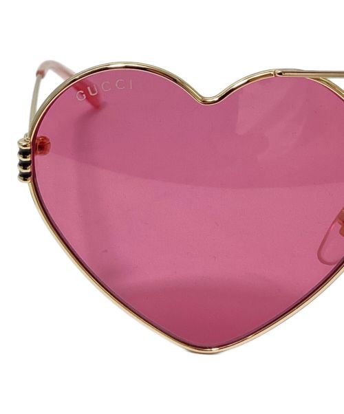GUCCI（グッチ）GUCCI (グッチ) Heart Lens Sunglasses (ハートレンズサングラス) ピンク サイズ:62□15 140の古着・服飾アイテム