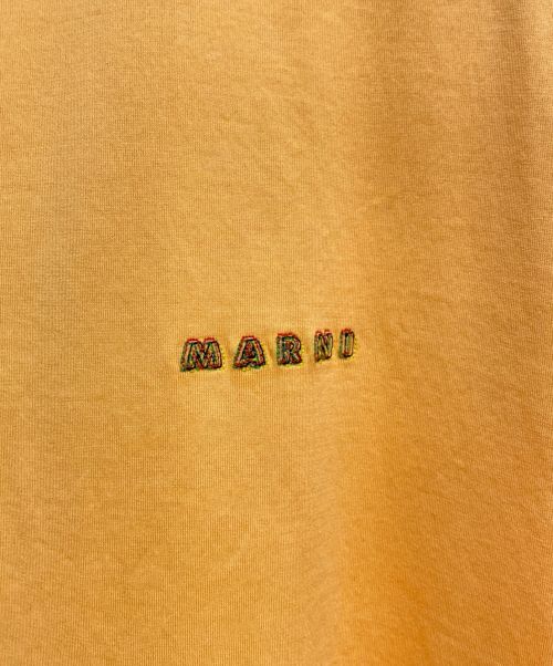 MARNI（マルニ）MARNI (マルニ) Flaminia Veronesi (フラミニア・ヴェロネージ) 23SS ロゴTシャツ オレンジ サイズ:46 未使用品の古着・服飾アイテム