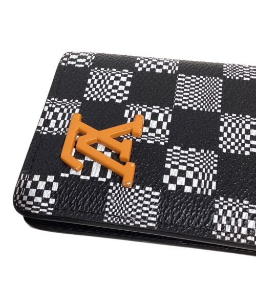 LOUIS VUITTON（ルイ ヴィトン）LOUIS VUITTON (ルイ ヴィトン) カードケース / オーガナイザー・ドゥ・ポッシュ ホワイト×ブラック サイズ:-の古着・服飾アイテム
