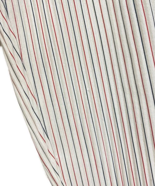 HOMME PLISSE ISSEY MIYAKE（オム プリッセ イッセイ ミヤケ）HOMME PLISSE ISSEY MIYAKE (オムプリッセ イッセイ ミヤケ) ストライププリーツワイドパンツ ベージュ サイズ:2の古着・服飾アイテム