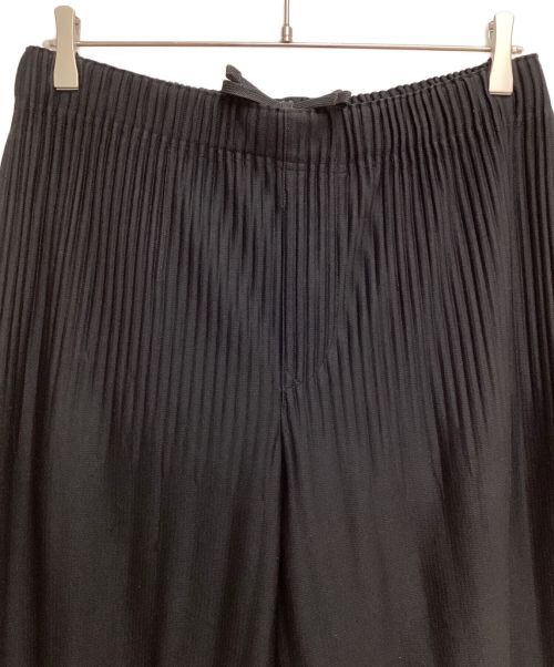 HOMME PLISSE ISSEY MIYAKE（オム プリッセ イッセイ ミヤケ）HOMME PLISSE ISSEY MIYAKE (オムプリッセ イッセイ ミヤケ) プリーツワイドパンツ ブラック サイズ:3の古着・服飾アイテム