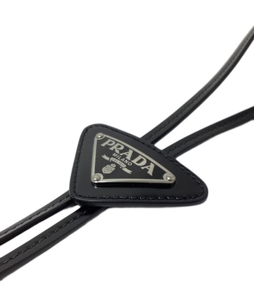 PRADA（プラダ）PRADA (プラダ) Triangle Logo Plate Loop Tie（三角ロゴプレートループタイ） ブラック サイズ:-の古着・服飾アイテム