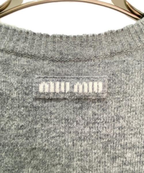 MIU MIU（ミュウミュウ）MIU MIU (ミュウミュウ) カットオフショート丈ニット グレー サイズ:38の古着・服飾アイテム