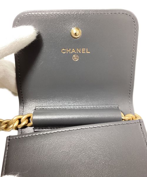 CHANEL（シャネル）CHANEL (シャネル) ミニショルダーバッグ グレー サイズ:-の古着・服飾アイテム