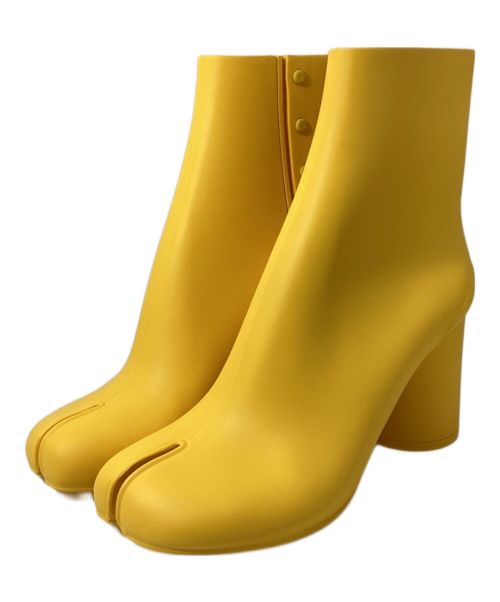 Maison Margiela（メゾンマルジェラ）Maison Margiela (メゾンマルジェラ) ラバー足袋ブーツ（RUBBER TABI BOOTS） イエロー サイズ:39 未使用品の古着・服飾アイテム