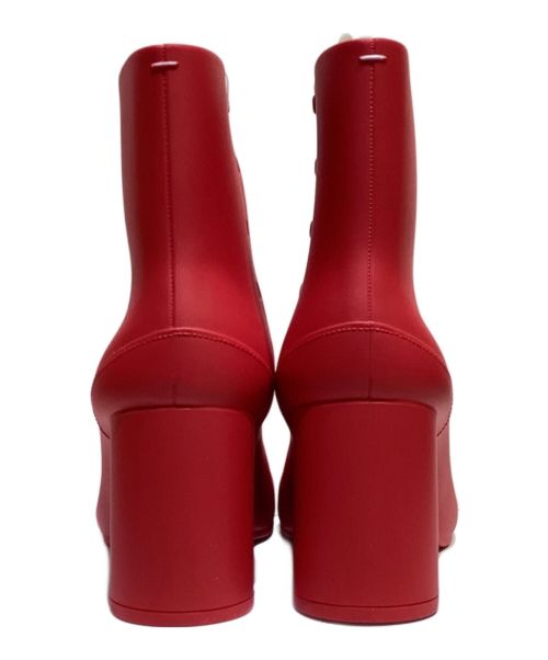 Maison Margiela（メゾンマルジェラ）Maison Margiela (メゾンマルジェラ) ラバー足袋ブーツ　（RUBBER TABI BOOTS） レッド サイズ:38 未使用品の古着・服飾アイテム