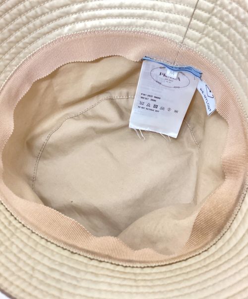 PRADA（プラダ）PRADA (プラダ) Re-Nylon バケットハット ベージュ サイズ:Mの古着・服飾アイテム