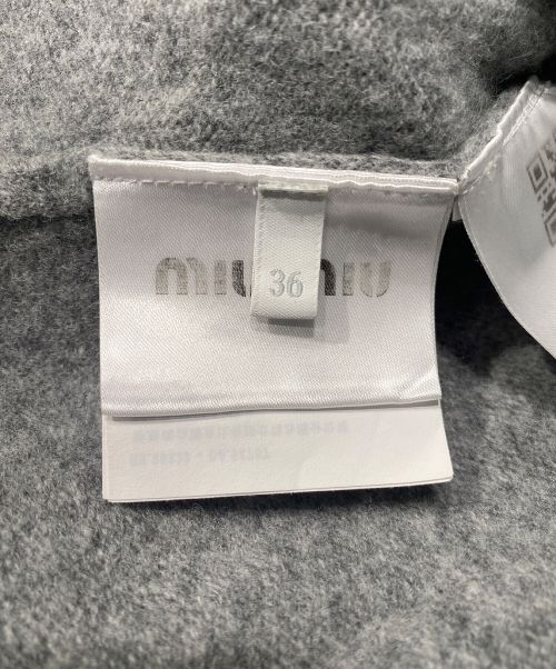MIU MIU（ミュウミュウ）MIU MIU (ミュウミュウ) カットオフショート丈ニット グレー サイズ:36の古着・服飾アイテム