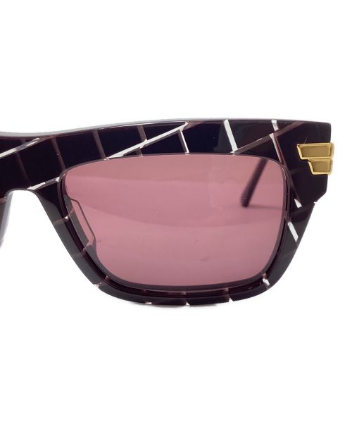 BOTTEGA VENETA（ボッテガベネタ）BOTTEGA VENETA (ボッテガベネタ) スクエアサングラス パープル サイズ:56◻︎18-145の古着・服飾アイテム