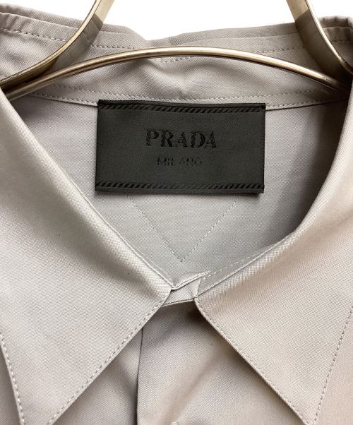 PRADA（プラダ）PRADA (プラダ) Triangle Patch Shirt（トライアングルパッチシャツ） グレー サイズ:Lの古着・服飾アイテム