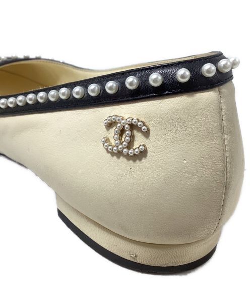 CHANEL（シャネル）CHANEL (シャネル) Flat Pumps（フラットパンプス） ベージュ サイズ:34の古着・服飾アイテム