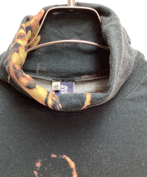 Jean Paul GAULTIER（ジャンポールゴルチェ）Jean Paul GAULTIER (ジャンポールゴルチェ) Biker Print High Neck Cut And Sew （バイカープリントハイネックカットソー） ブラック サイズ:48の古着・服飾アイテム