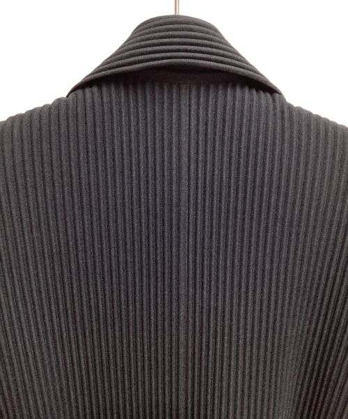 HOMME PLISSE ISSEY MIYAKE（オム プリッセ イッセイ ミヤケ）HOMME PLISSE ISSEY MIYAKE (オムプリッセ イッセイ ミヤケ) WOOL LIKE LIGHT COAT ブラック サイズ:3の古着・服飾アイテム