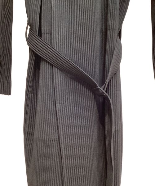 HOMME PLISSE ISSEY MIYAKE（オム プリッセ イッセイ ミヤケ）HOMME PLISSE ISSEY MIYAKE (オムプリッセ イッセイ ミヤケ) WOOL LIKE LIGHT COAT ブラック サイズ:3の古着・服飾アイテム