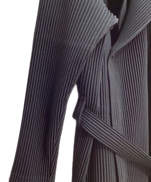 HOMME PLISSE ISSEY MIYAKE（オム プリッセ イッセイ ミヤケ）HOMME PLISSE ISSEY MIYAKE (オムプリッセ イッセイ ミヤケ) WOOL LIKE LIGHT COAT ブラック サイズ:3の古着・服飾アイテム