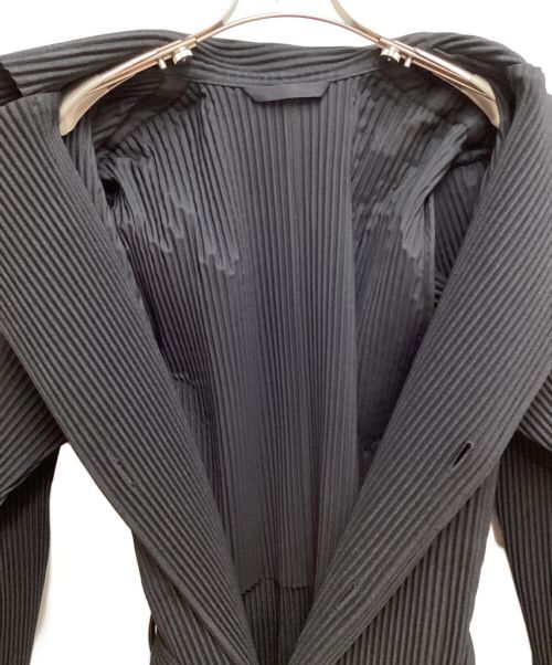 HOMME PLISSE ISSEY MIYAKE（オム プリッセ イッセイ ミヤケ）HOMME PLISSE ISSEY MIYAKE (オムプリッセ イッセイ ミヤケ) WOOL LIKE LIGHT COAT ブラック サイズ:3の古着・服飾アイテム