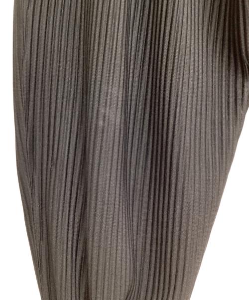 HOMME PLISSE ISSEY MIYAKE（オム プリッセ イッセイ ミヤケ）HOMME PLISSE ISSEY MIYAKE (オムプリッセ イッセイ ミヤケ) プリーツジョガーパンツ ブラック サイズ:3の古着・服飾アイテム