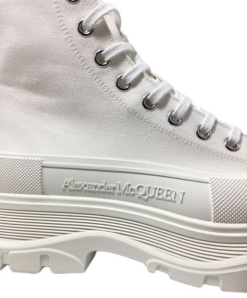 ALEXANDER McQUEEN（アレキサンダーマックイーン）ALEXANDER McQUEEN (アレキサンダーマックイーン) Tread Slick Boot（トレッドスリックブーツ） ホワイト サイズ:42の古着・服飾アイテム