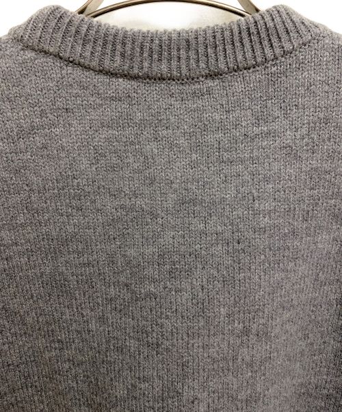 AMI Alexandre Mattiussi（アミアレクサンドルマテュッシ）AMI Alexandre Mattiussi (アミ アレクサンドル マテュッシ) HEART LOGO KNIT（ハートロゴニット） グレー サイズ:Mの古着・服飾アイテム