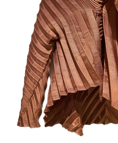 ISSEY MIYAKE（イッセイミヤケ）ISSEY MIYAKE (イッセイミヤケ) Pleats Transformable Jacket（プリーツ変形カーディガン） ブラウン サイズ:2の古着・服飾アイテム