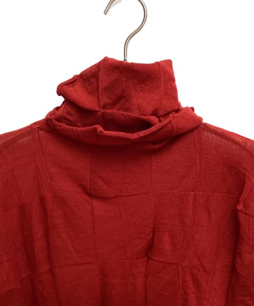 ISSEY MIYAKE（イッセイミヤケ）ISSEY MIYAKE (イッセイミヤケ) High neck knit（ハイネックニット） レッド サイズ:2の古着・服飾アイテム