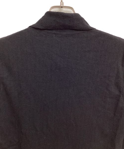 ISSEY MIYAKE（イッセイミヤケ）ISSEY MIYAKE (イッセイミヤケ) ネックデザインニット ブラック サイズ:2の古着・服飾アイテム